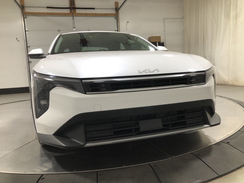 2025 Kia K4 EX photo 2