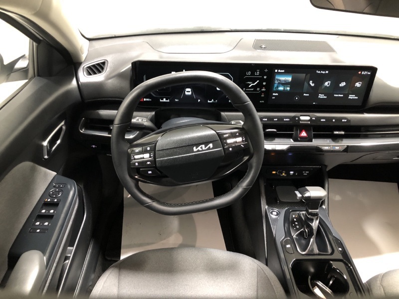 2025 Kia K4 EX photo 22