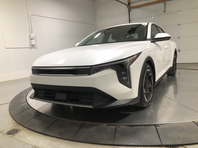 2025 Kia K4 EX photo 3