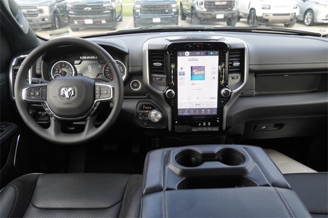 2025 Ram 1500 Laramie photo 12