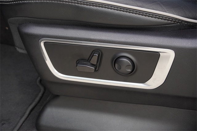 2025 Ram 1500 Laramie photo 18