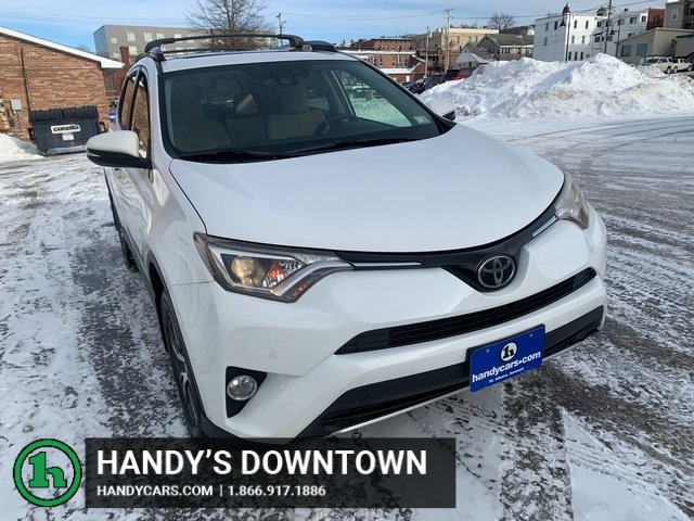 2018 Toyota RAV4 XLE's photo
