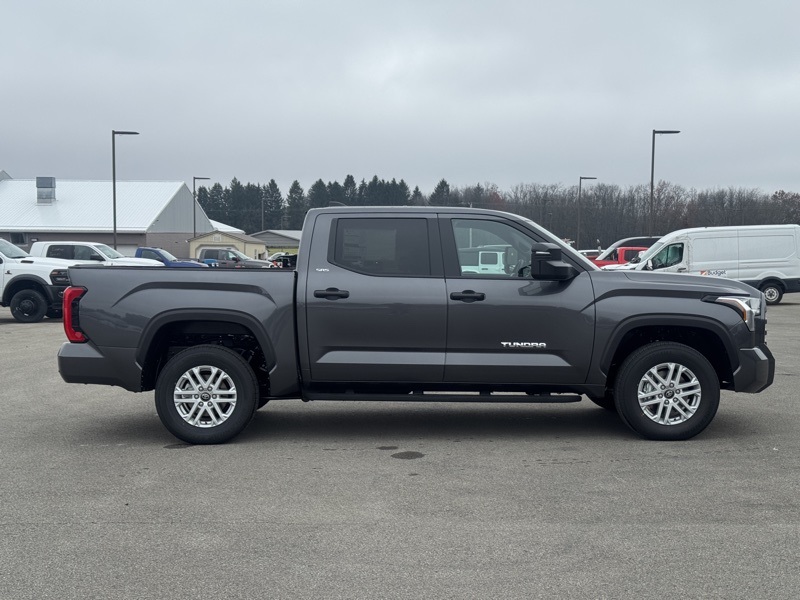 2026 Toyota Tundra SR5 photo 2