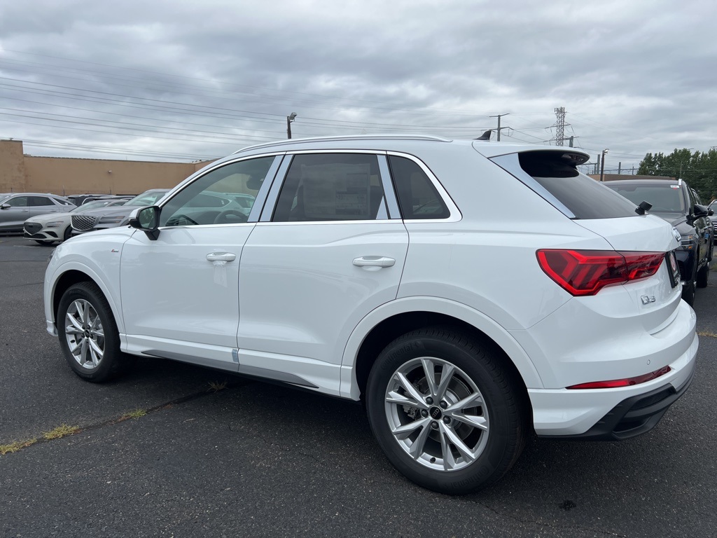 2025 Audi Q3 Premium S line photo 3