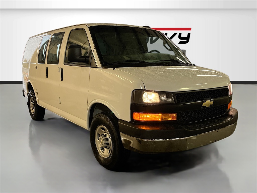 2024 Chevrolet Express Cargo Work Van's photo