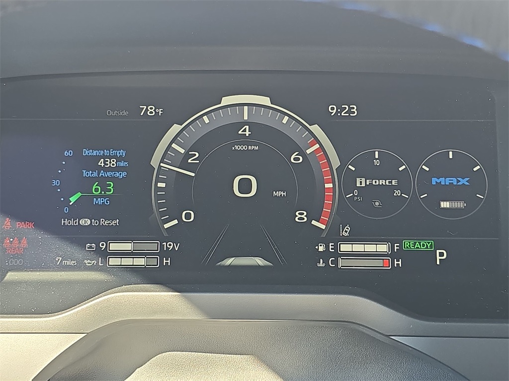 2026 Toyota Tundra CrewMax Platinum photo 25