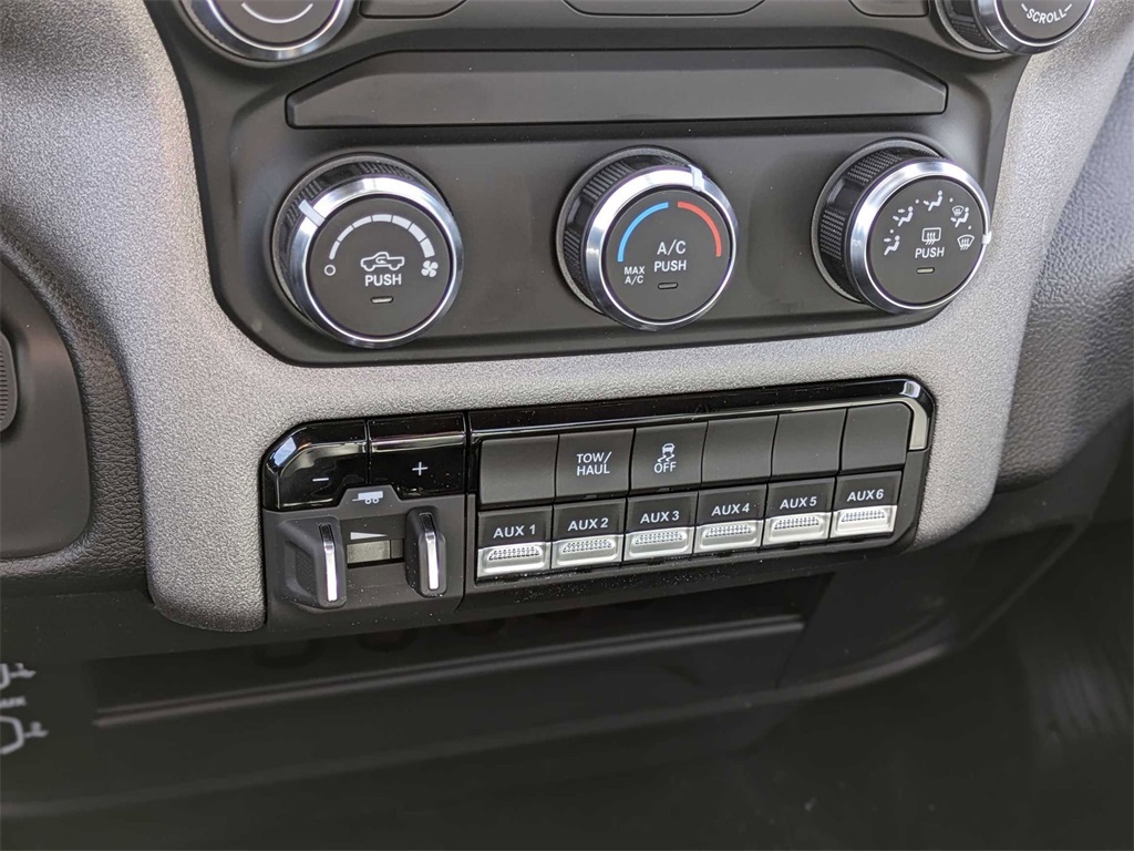 2024 Ram 3500 Tradesman photo 9
