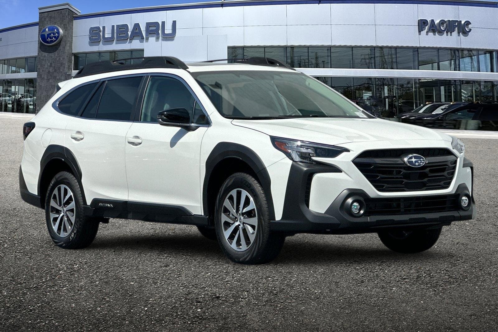 2025 Subaru Outback Premium's photo