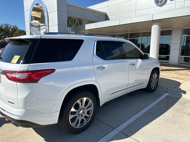 2018 Chevrolet Traverse Premier photo 3