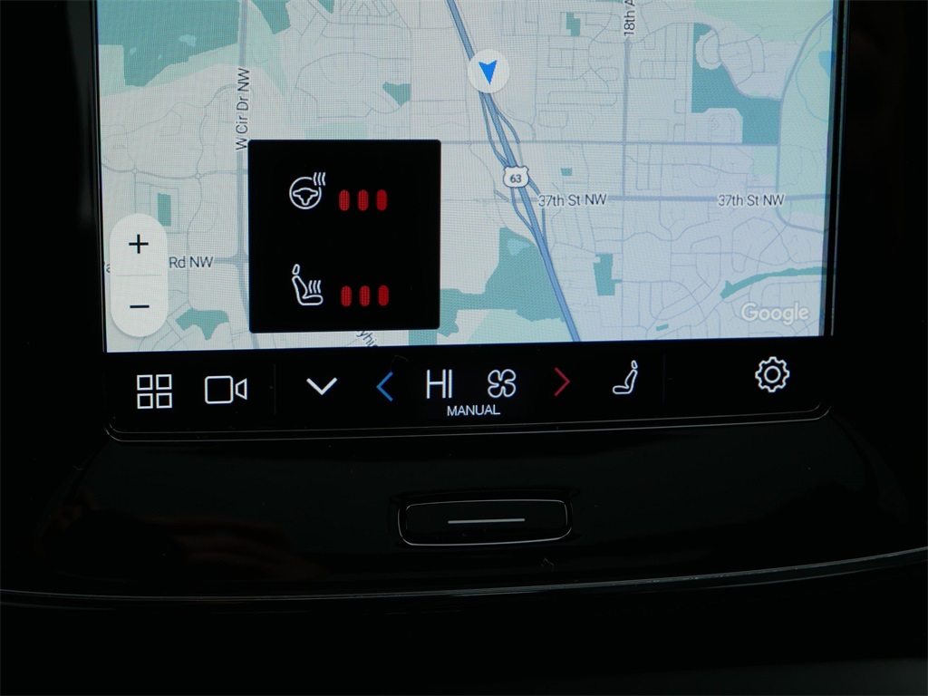 Used 2025 Volvo XC40 SUV