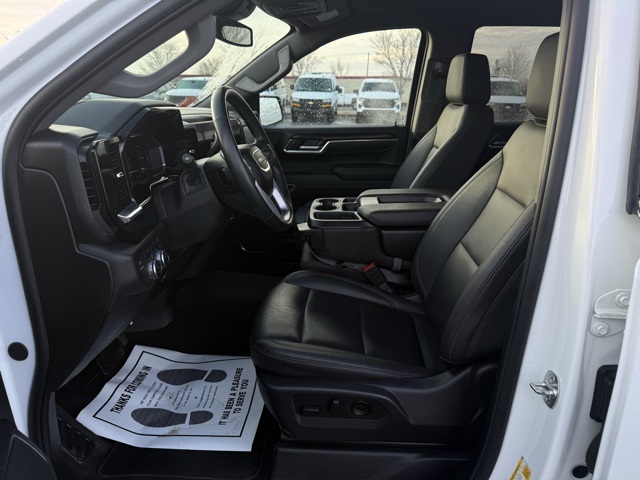 used 2025 GMC Sierra 1500 car, priced at $44,799