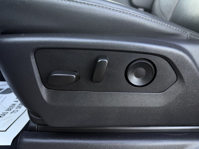 used 2025 GMC Sierra 1500 car, priced at $44,799