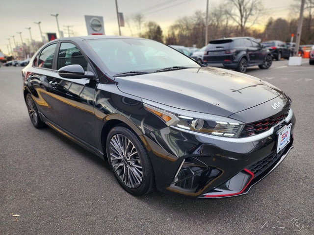 2022 Kia FORTE GT-Line's photo