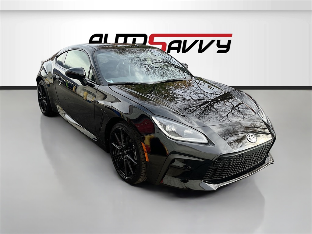 2025 Toyota GR86 Premium's photo