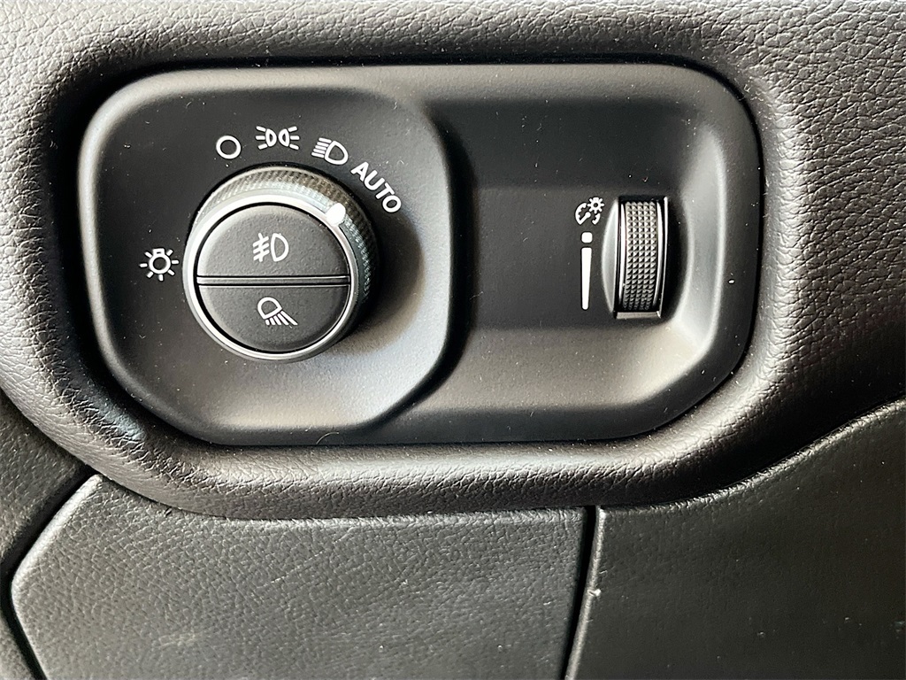 2023 Ram 3500 Big Horn photo 10
