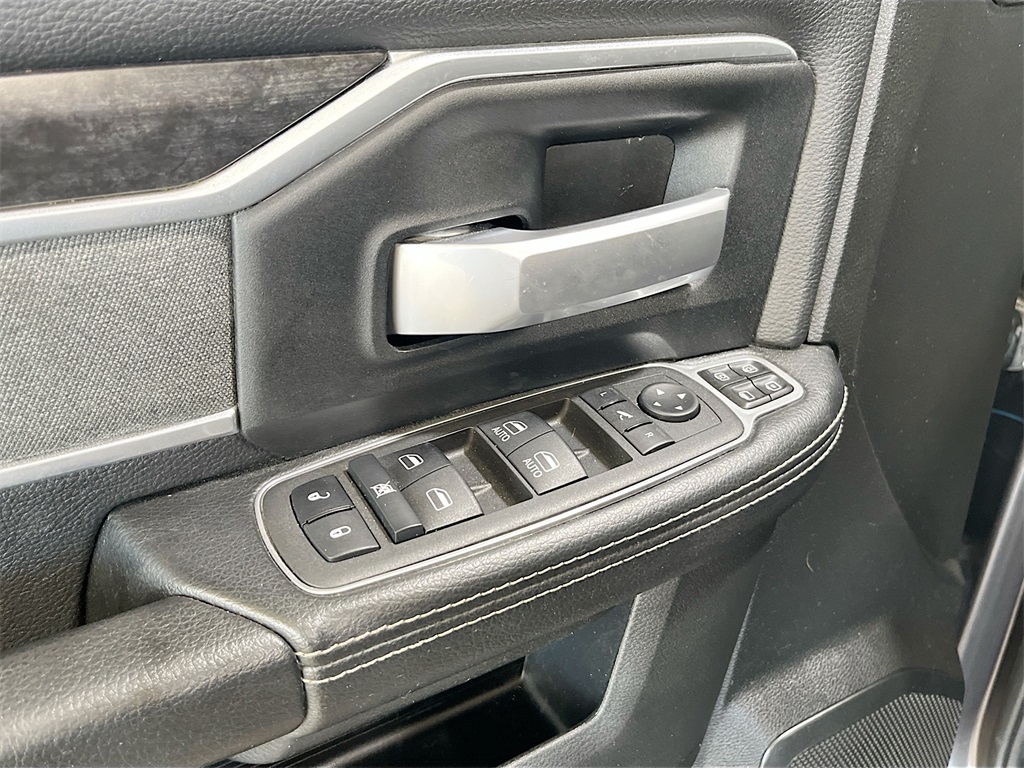 2023 Ram 3500 Big Horn photo 17