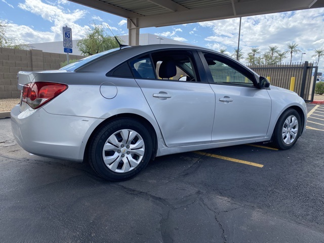 2014 Chevrolet Cruze LS photo 3