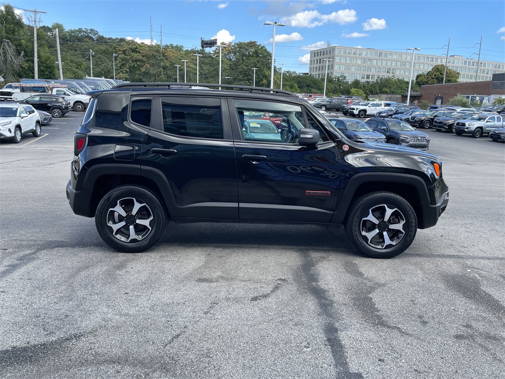 2020 Jeep Renegade Trailhawk photo 2