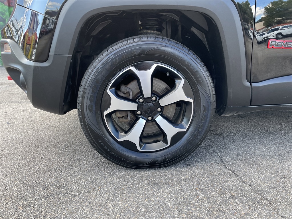 2020 Jeep Renegade Trailhawk photo 4
