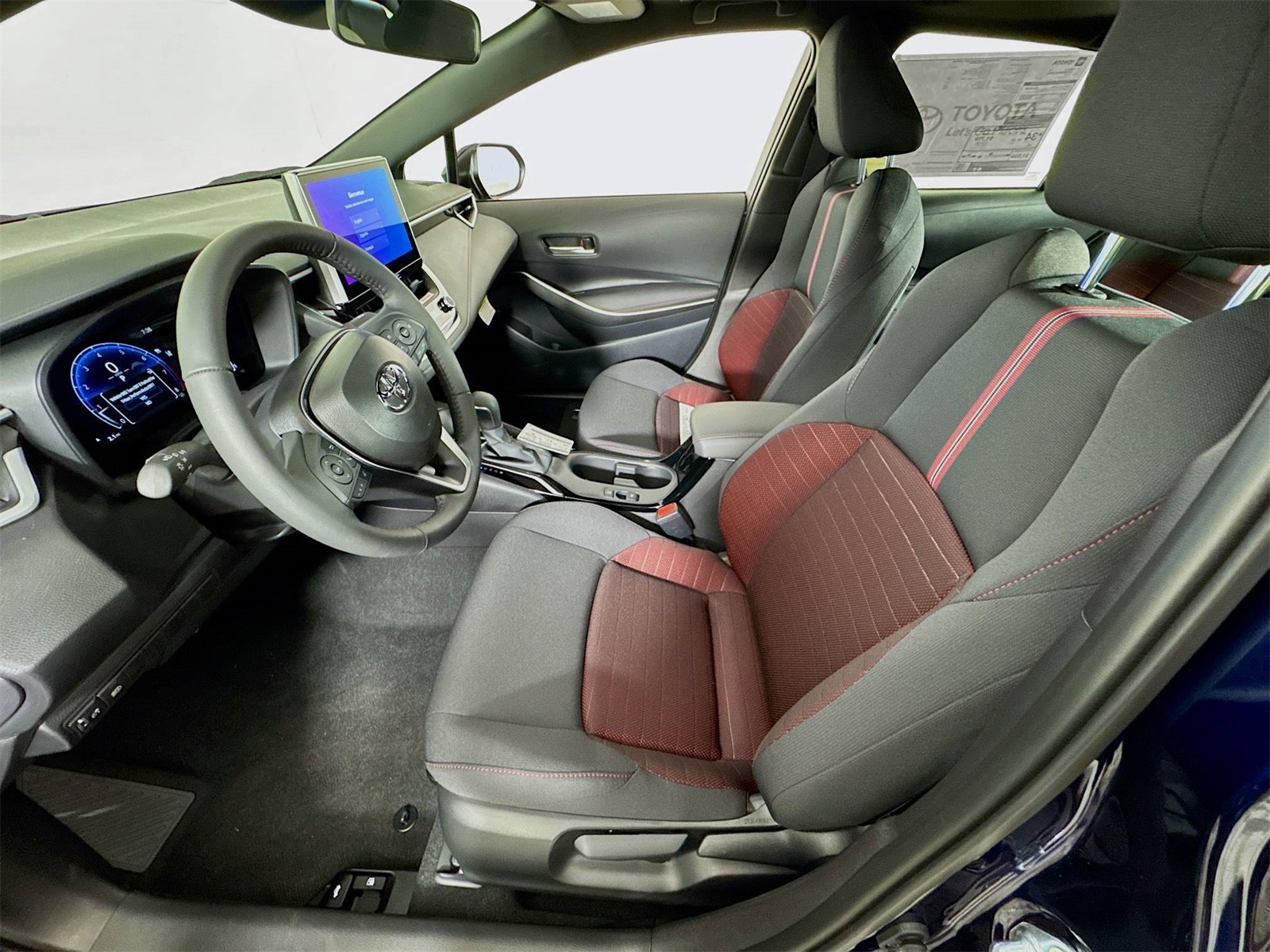 2025 Toyota Corolla SE photo 12