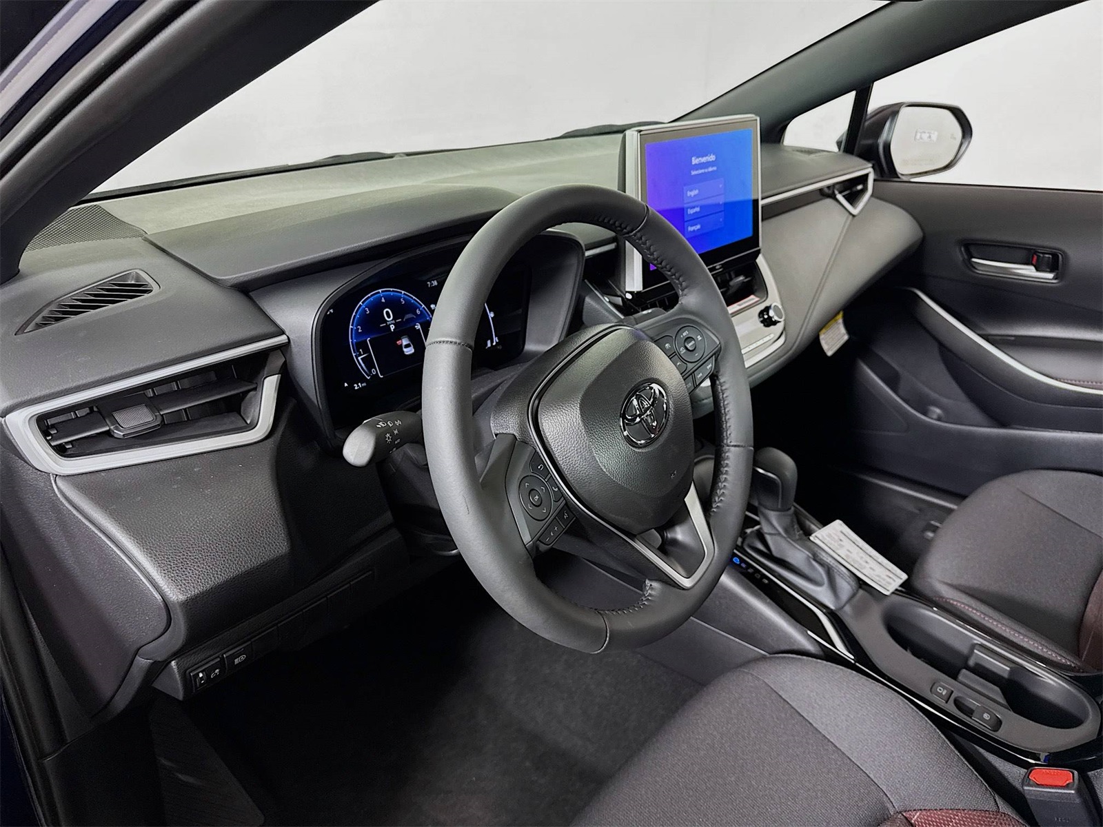 2025 Toyota Corolla SE photo 6