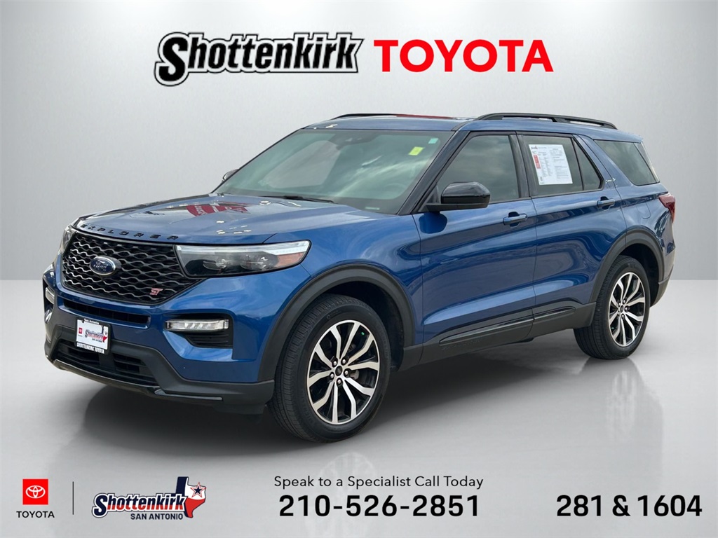 2022 Ford Explorer ST's photo