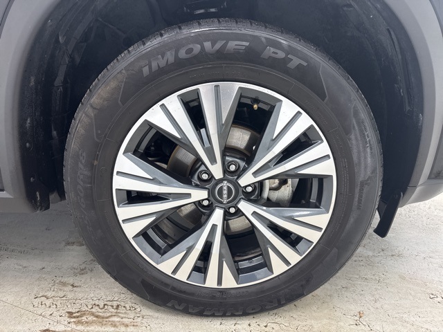 used 2023 Nissan Rogue car, priced at $21,998