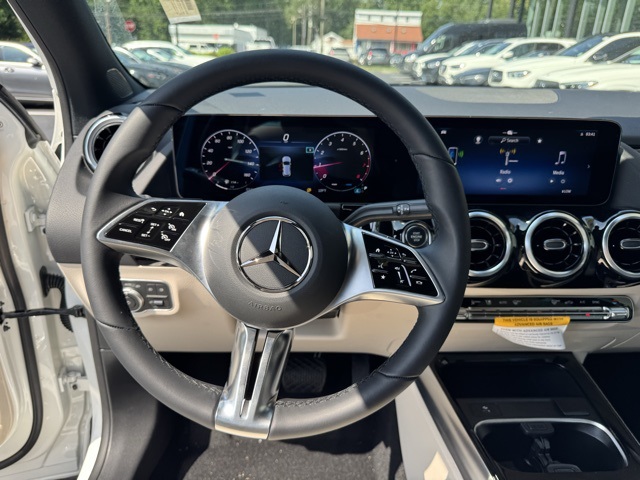 2025 Mercedes Benz GLA 250 4MATIC photo 15