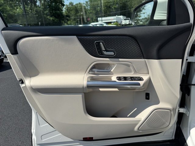 2025 Mercedes Benz GLA 250 4MATIC photo 18