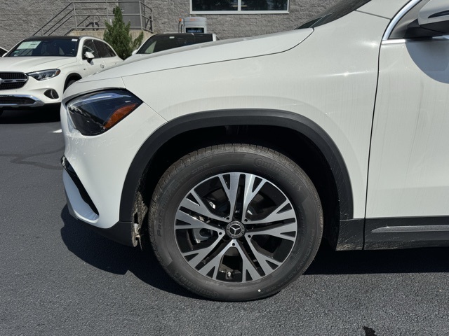 2025 Mercedes Benz GLA 250 4MATIC photo 9
