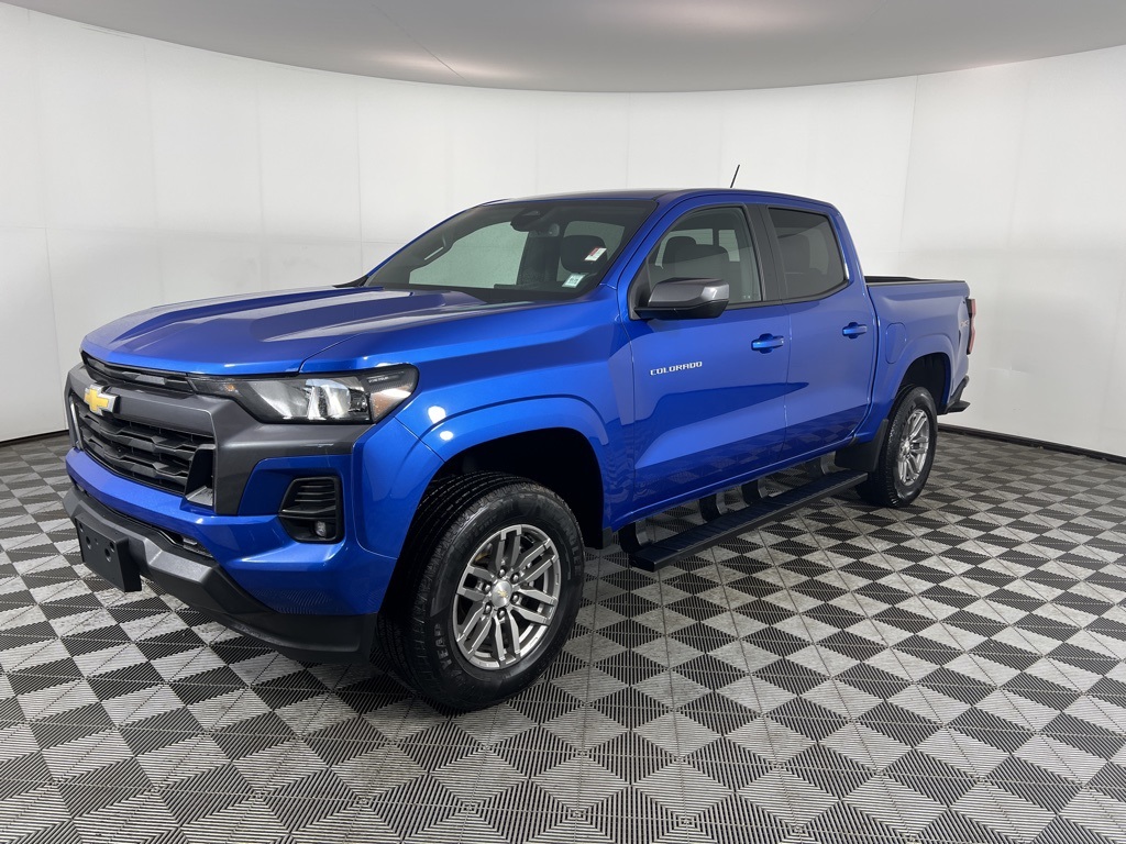 タリアトーレ46 COLORADO Pre-Owned 2023 Chevrolet Colorado LT 4D Crew Cab in