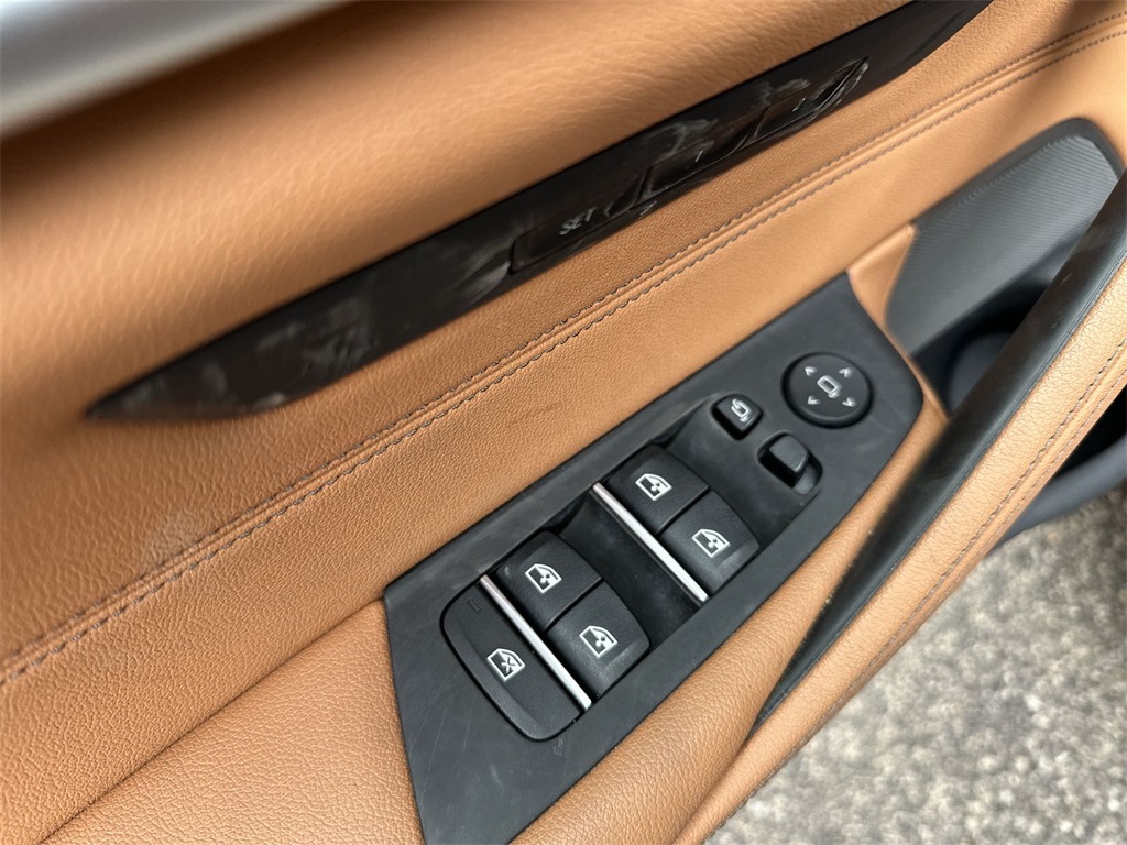 5 Series Sedan 530i xDrive