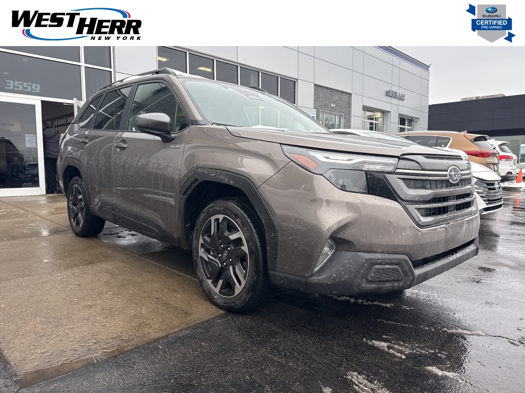 2025 Subaru Forester Premium's photo