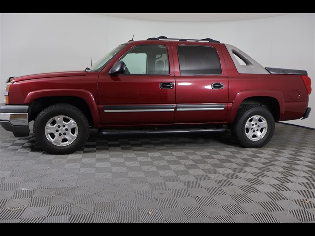 Used 2005 Chevrolet Avalanche Base with VIN 3GNEC12Z55G140831 for sale in Tyler, TX