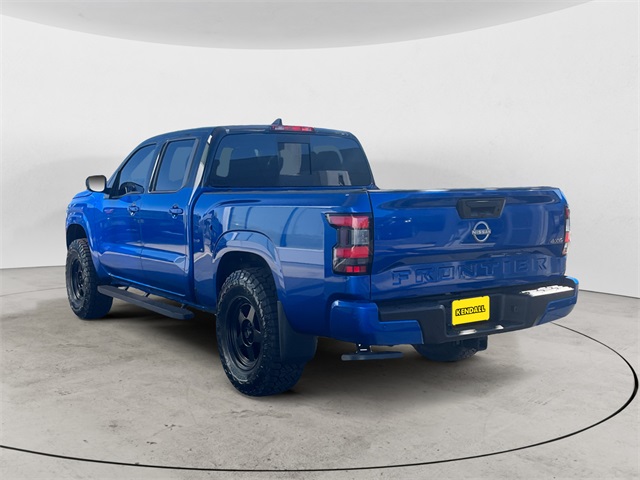 2026 Nissan Frontier Crew Cab SV photo 2