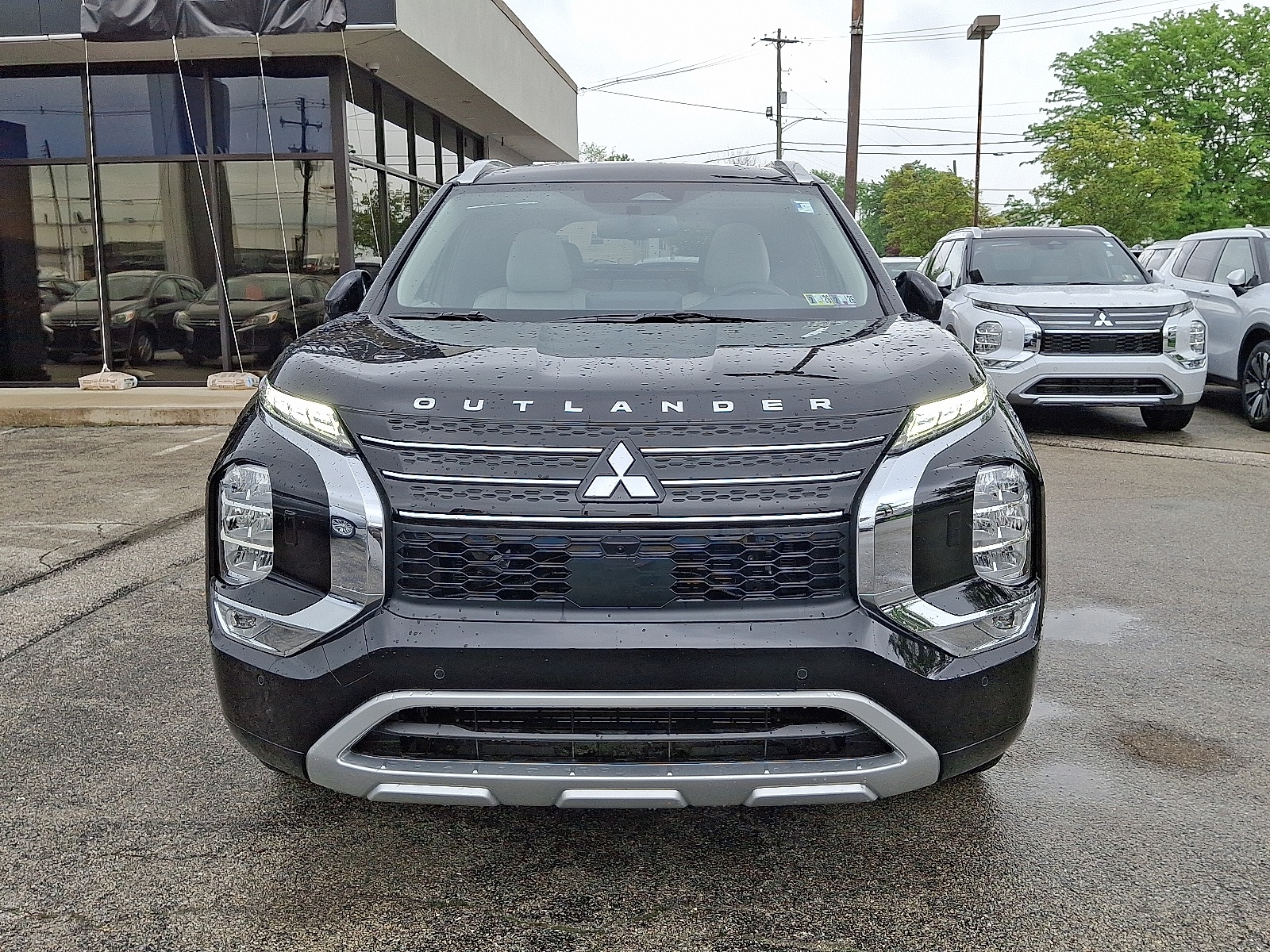 2025 Mitsubishi Outlander PHEV SEL photo 2