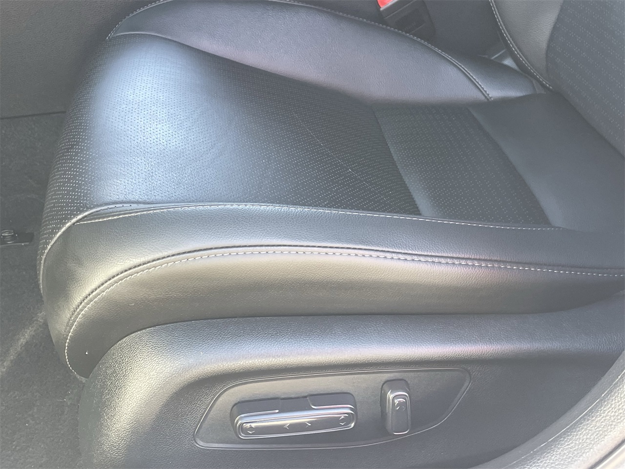 used 2025 Honda Civic Hybrid car, priced at $25,998