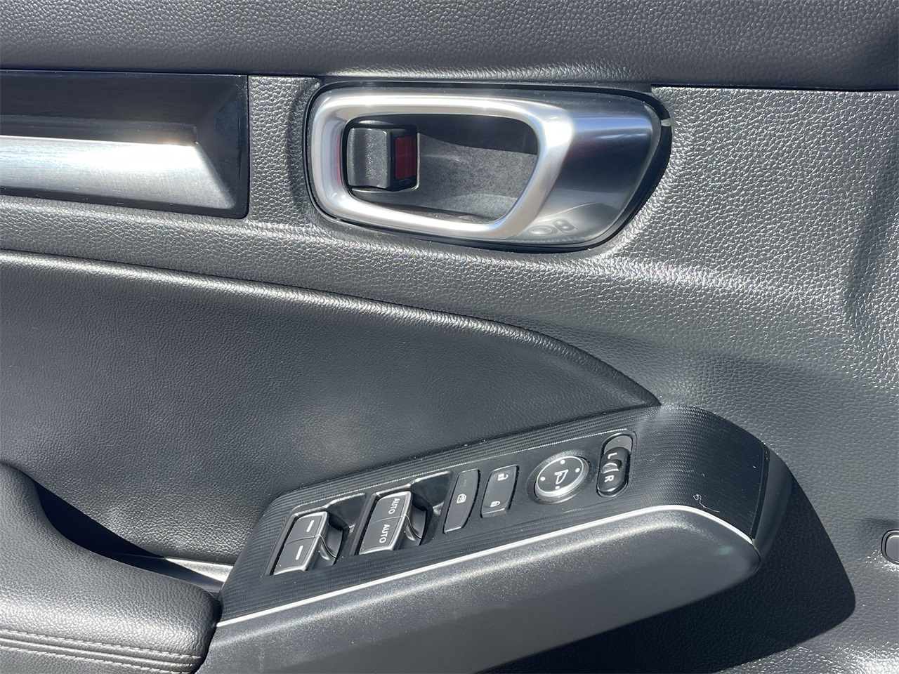 used 2025 Honda Civic Hybrid car, priced at $25,998