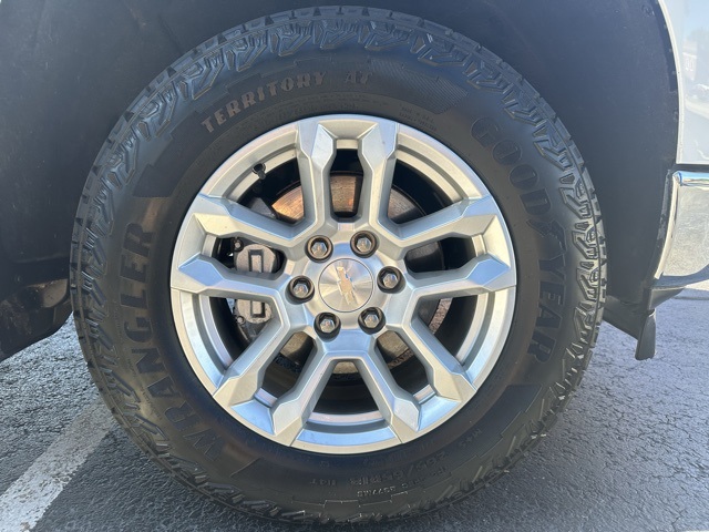 2022 Summit White Chevrolet Silverado 1500 LT 4X4 Truck