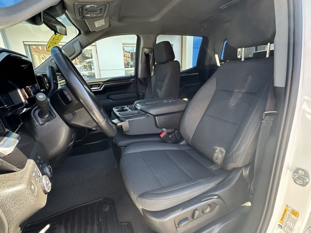 2022 Summit White Chevrolet Silverado 1500 LT 4X4 Truck