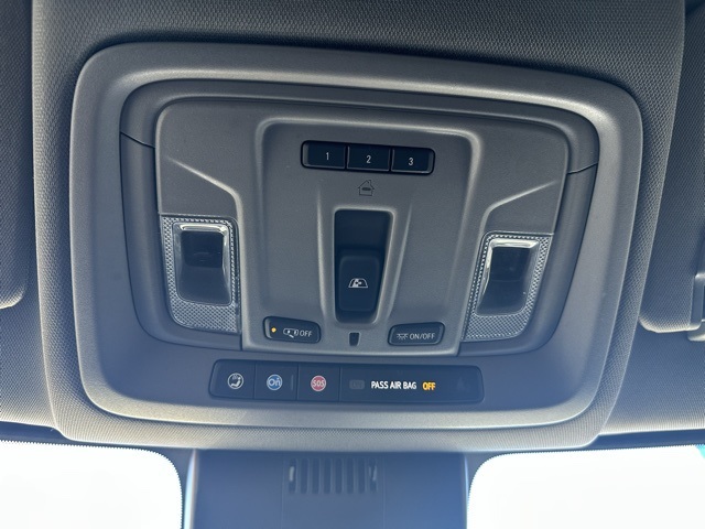 2022 Summit White Chevrolet Silverado 1500 LT 4X4 Truck