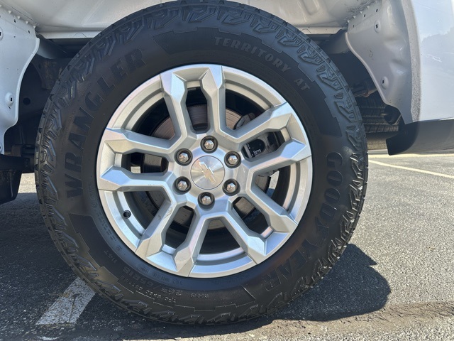 2022 Summit White Chevrolet Silverado 1500 LT 4X4 Truck