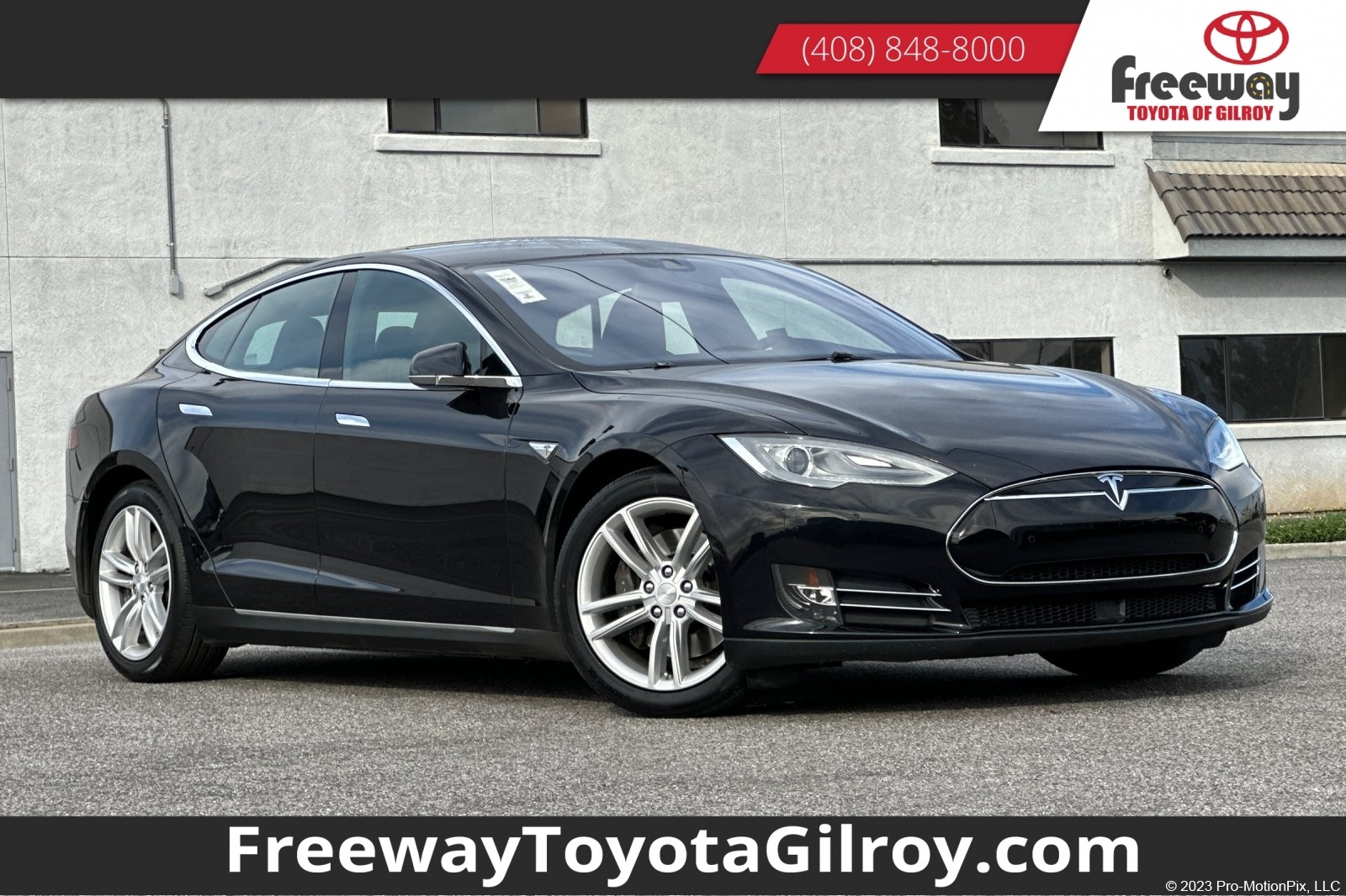 2015 Tesla Model S S's photo