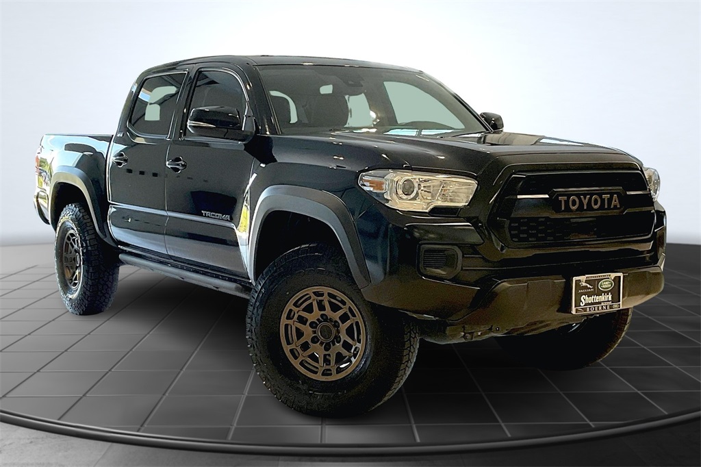 2023 Toyota Tacoma Trail's photo