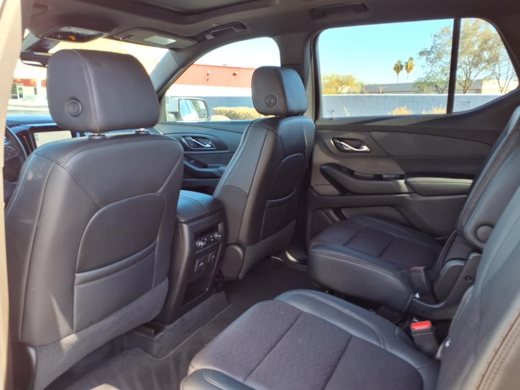 2023 Chevrolet Traverse High Country photo 16