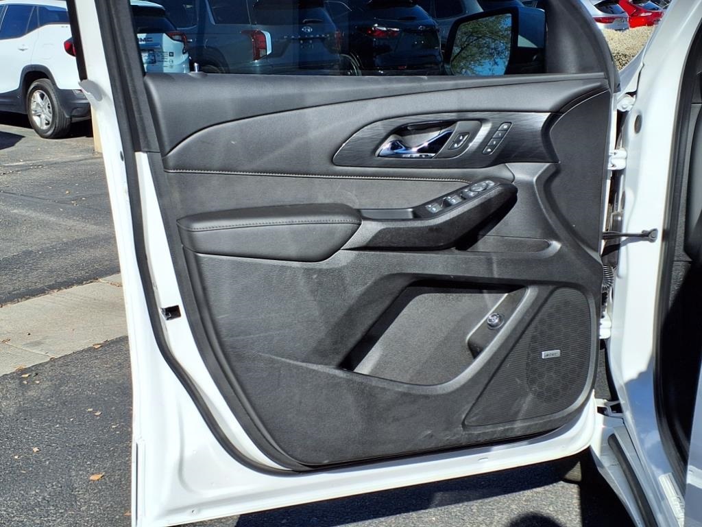 2023 Chevrolet Traverse High Country photo 26
