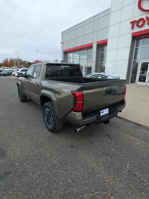 2025 Toyota Tacoma TRD Sport Double Cab photo 3