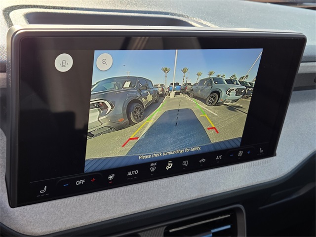 New 2025 Ford Maverick XLT 4D Crew Cab