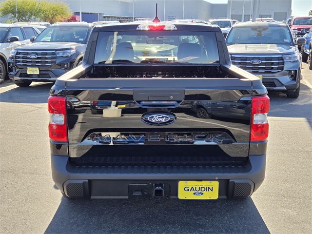 New 2025 Ford Maverick XLT 4D Crew Cab