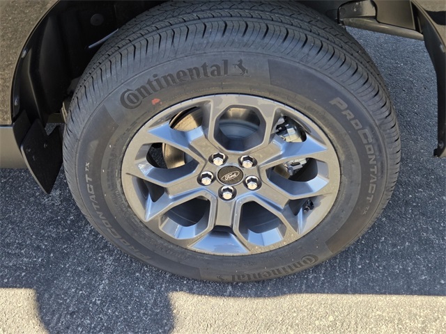 New 2025 Ford Maverick XLT 4D Crew Cab